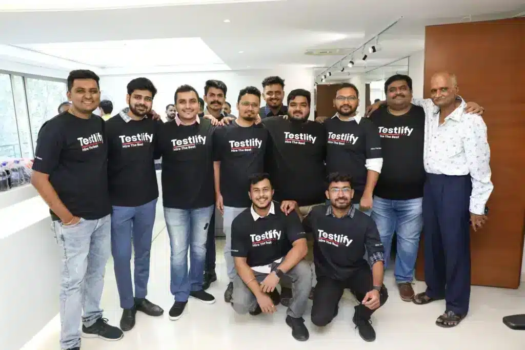 Testlify-teamarrangement