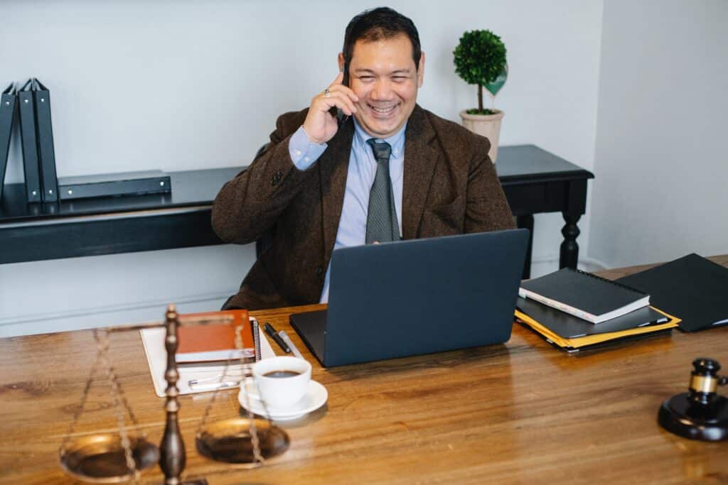 Explore the corporate attorney job description template and hire the right candidate for your team.