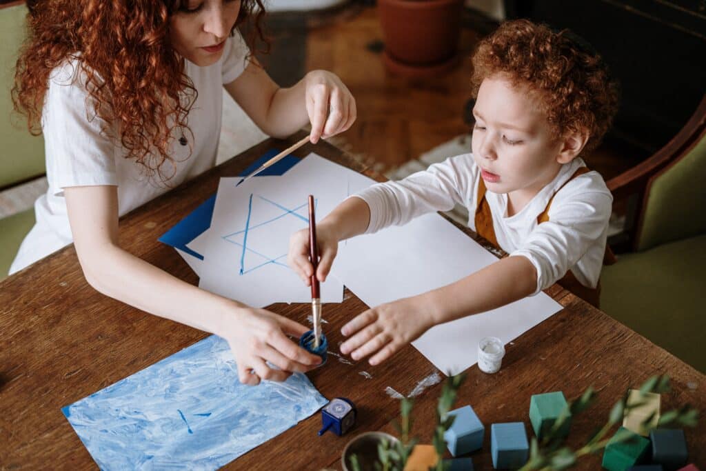 Explore the creative director or art director job description template and hire the right candidate for your team.