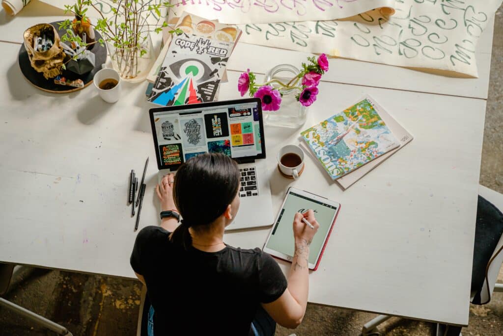 Explore the graphic designer job description template and hire the right candidate for your team.