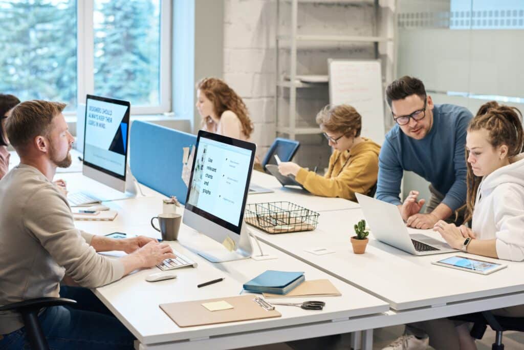 Explore the help desk manager job description template and hire the right candidate for your team.