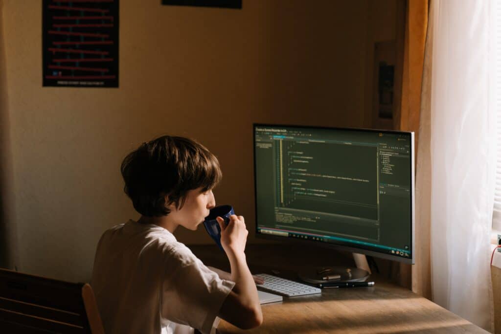 Explore the junior software developer job description template and hire the right candidate for your team.