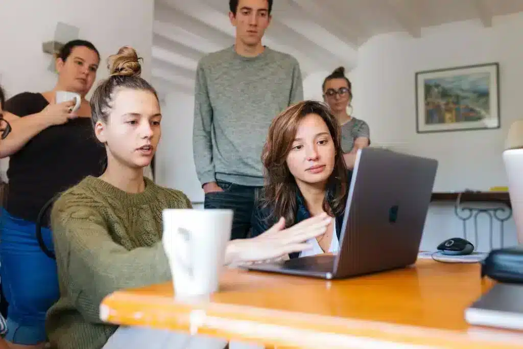 Internal talent mobility and hybrid work trends in talent management 2025