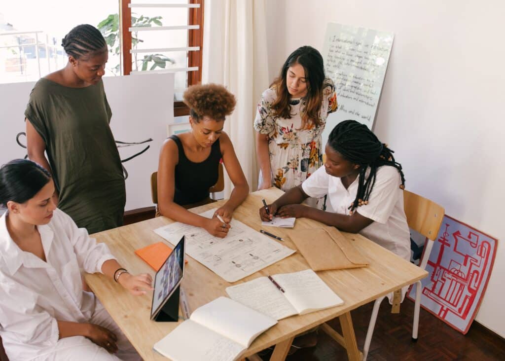 Explore the SEO Consultant job description template and hire the right candidate for your team.