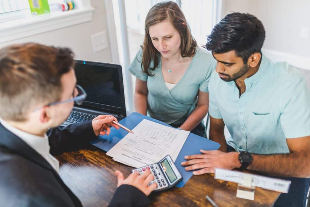 Explore the sales advisor job description template and hire the right candidate for your team.