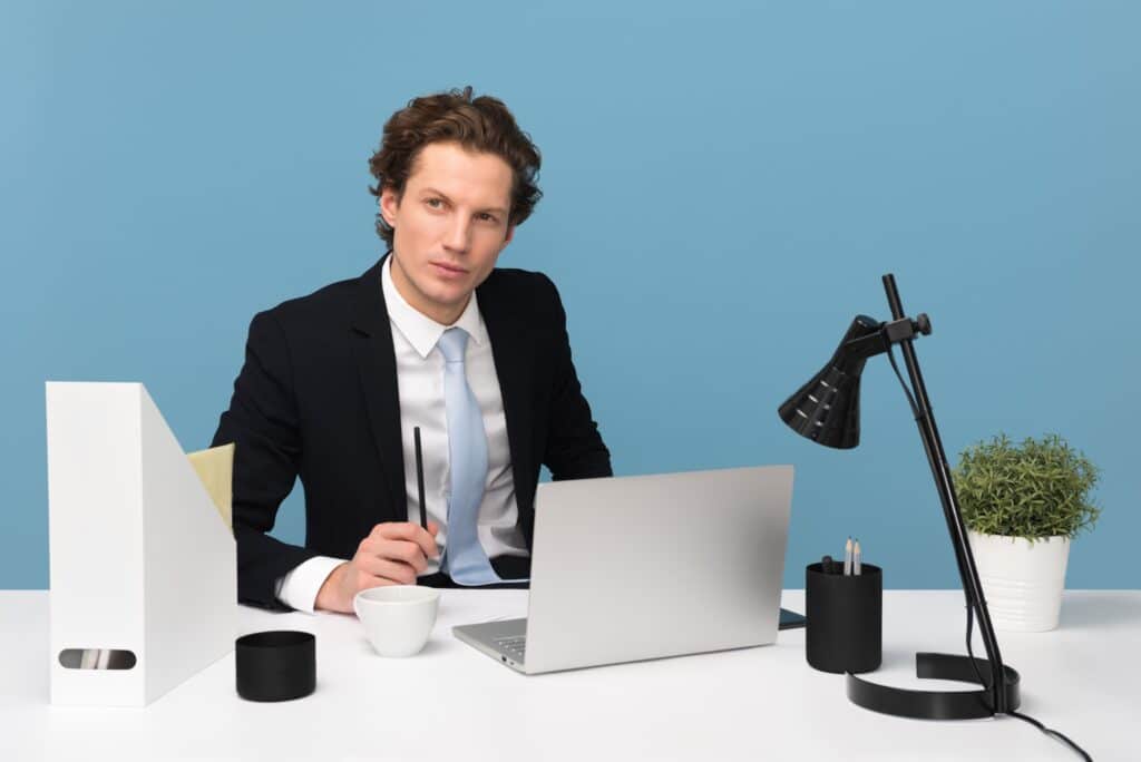 Explore the sales manager job description template and hire the right candidate for your team.