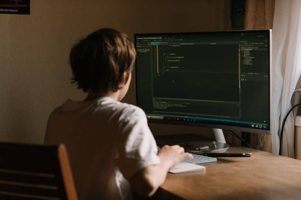 Explore the swift developer job description template and hire the right candidate for your team.