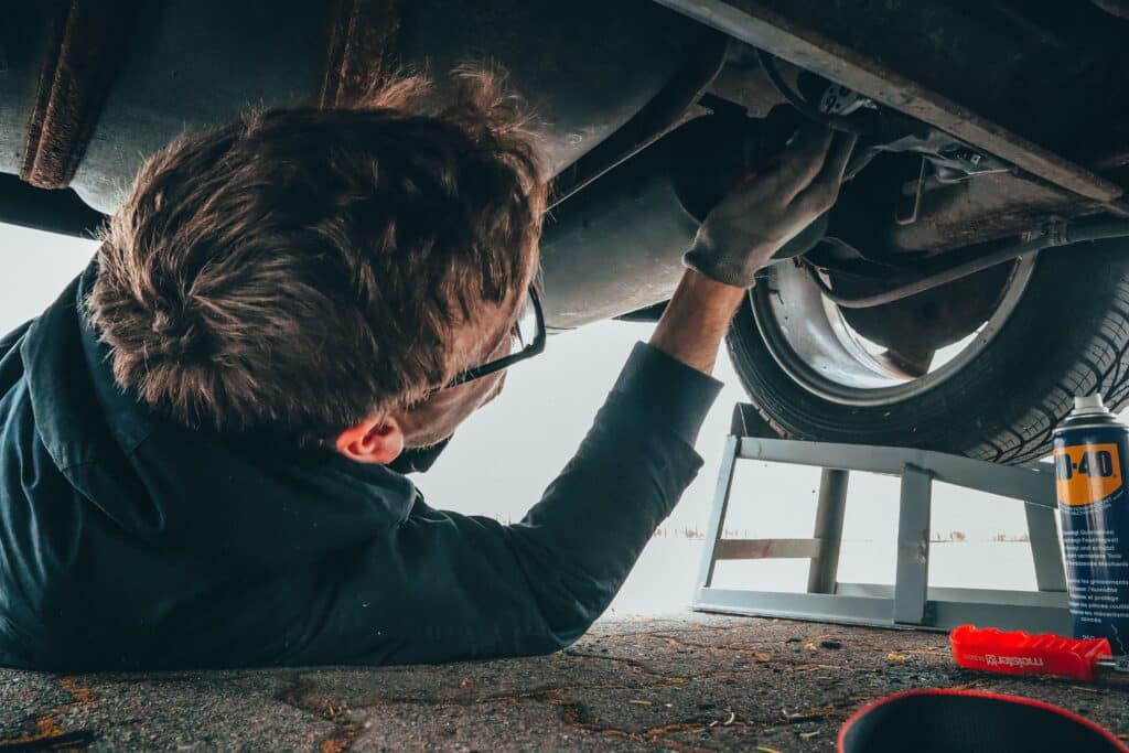 Explore the diesel mechanic job description template and hire the right candidate for your team.