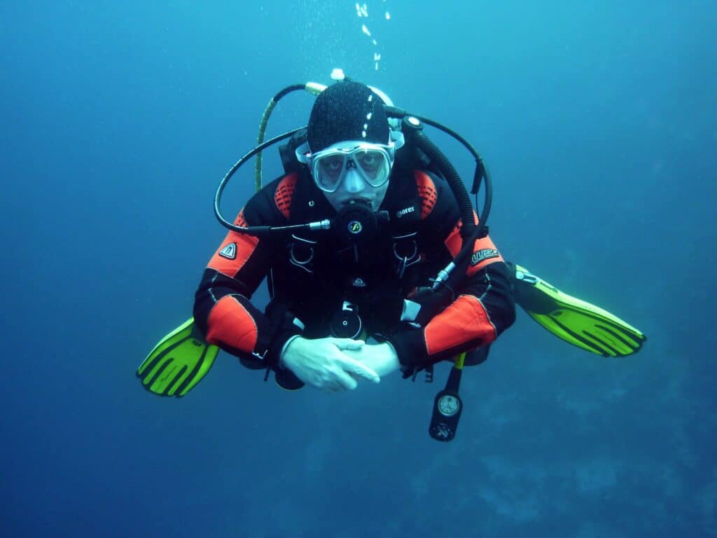 How to hire a commercial diver